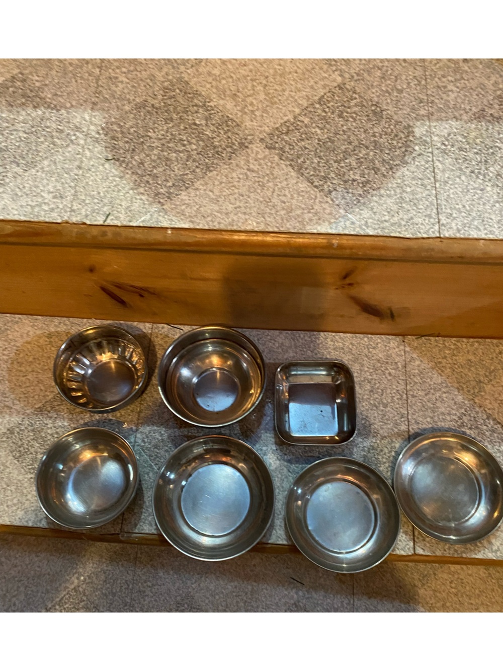 Stainless Steel Bowl and Dish Set - Silver x 7 pieces.